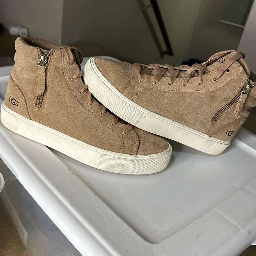 Ugg women’s Ollie high-top